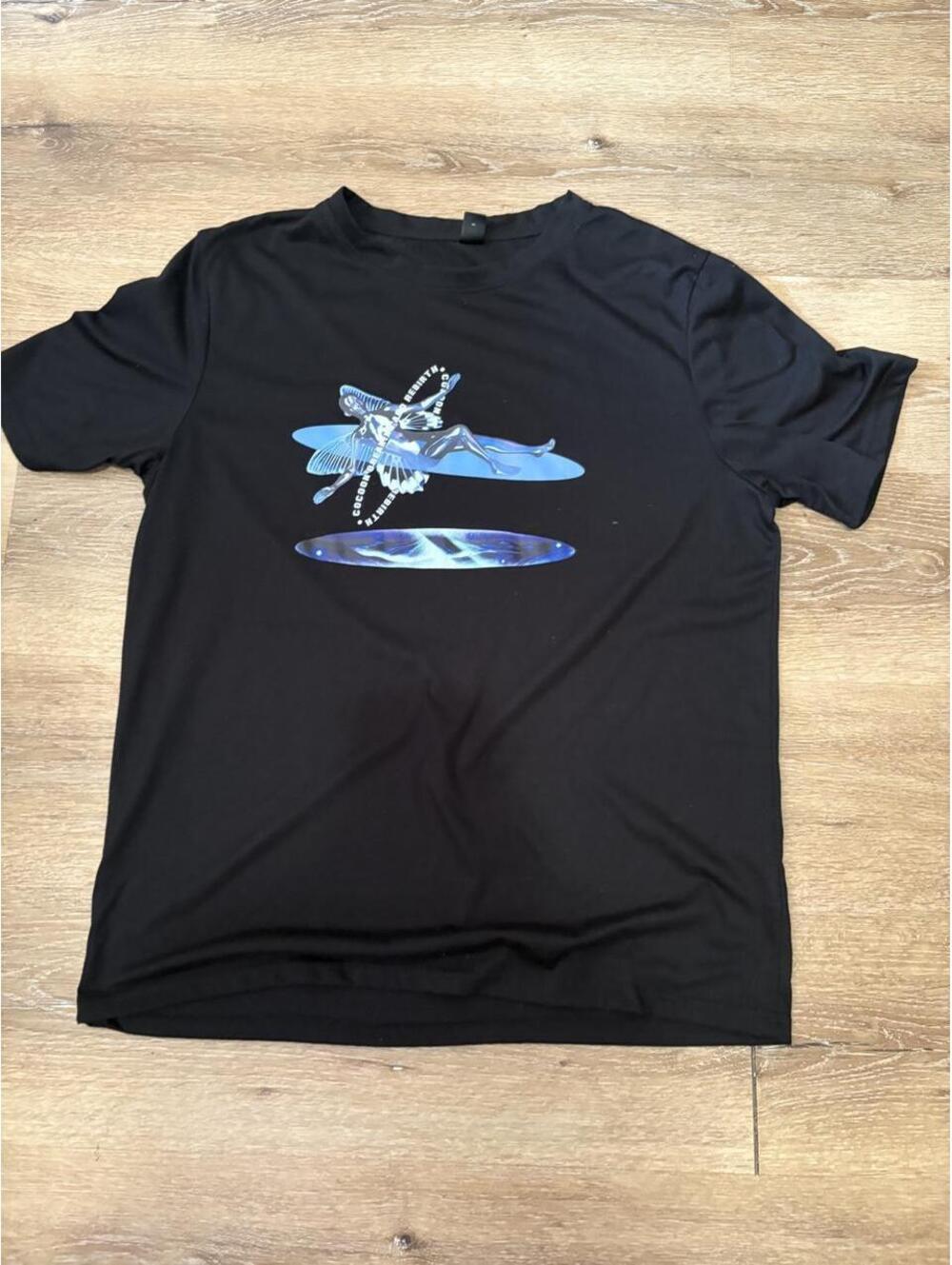 ROMWE Cocoon Rebirth Fairy Graphic Tee Black Blue Size L